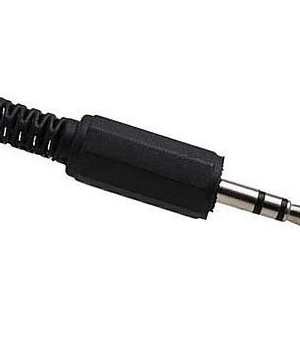 Plug P2 macho de áudio estéreo